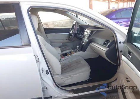 2010 Subaru Outback 2.5I Premium из США, поврежденный, VIN 4S4BRBGC9A3353052